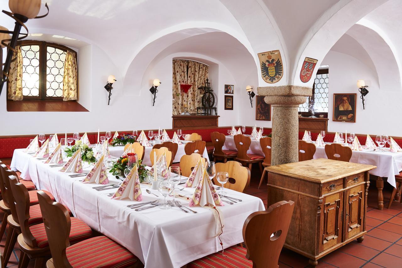 Hotel Gaeubodenhof Straubing Exterior photo